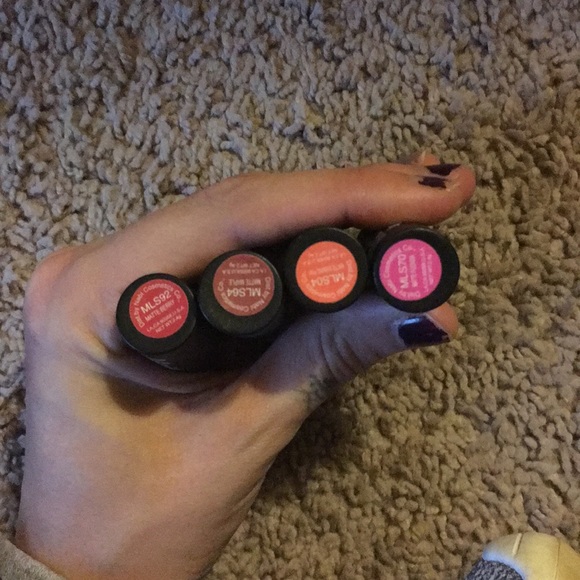 Matte lipstick - Picture 2 of 3